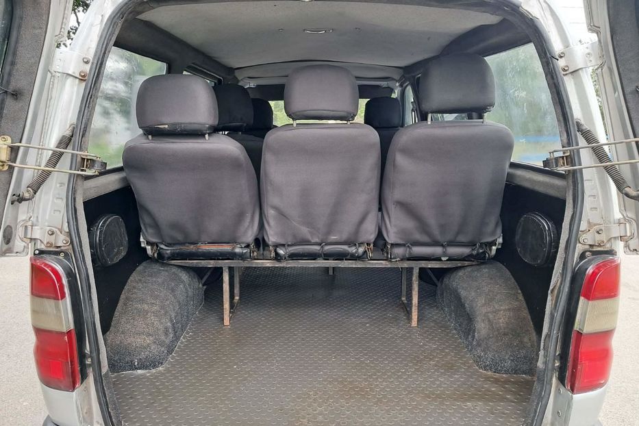 Продам Toyota Hiace пасс. D4D TurboDiesel 2003 года в г. Гайсин, Винницкая область