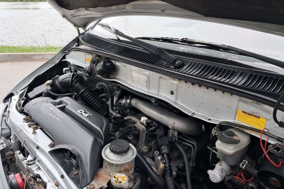Продам Toyota Hiace пасс. D4D TurboDiesel 2003 года в г. Гайсин, Винницкая область