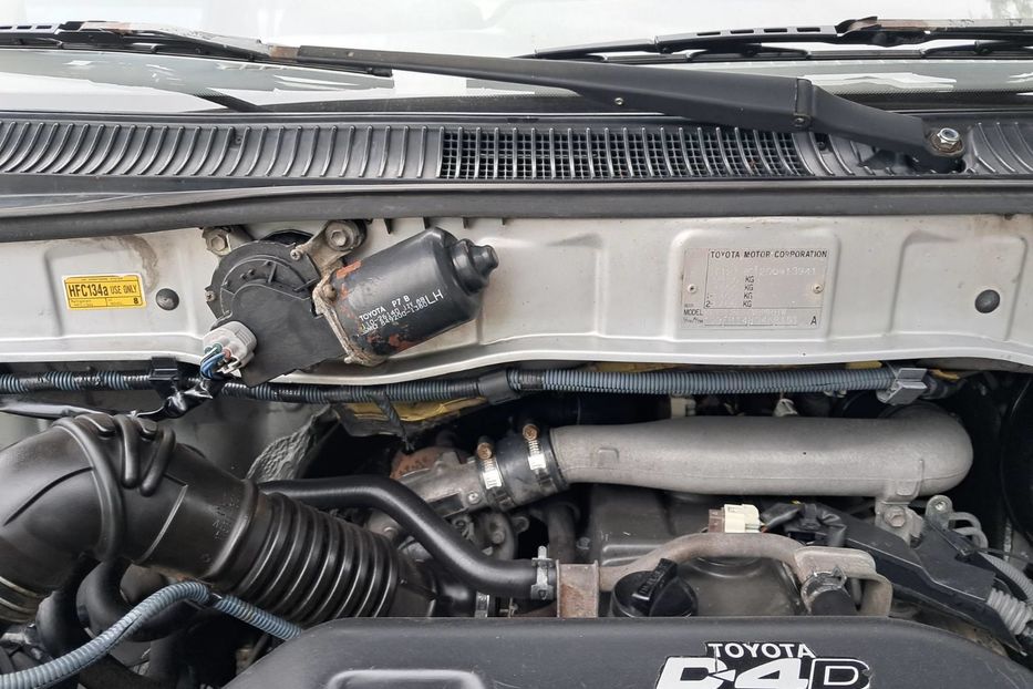 Продам Toyota Hiace пасс. D4D TurboDiesel 2003 года в г. Гайсин, Винницкая область