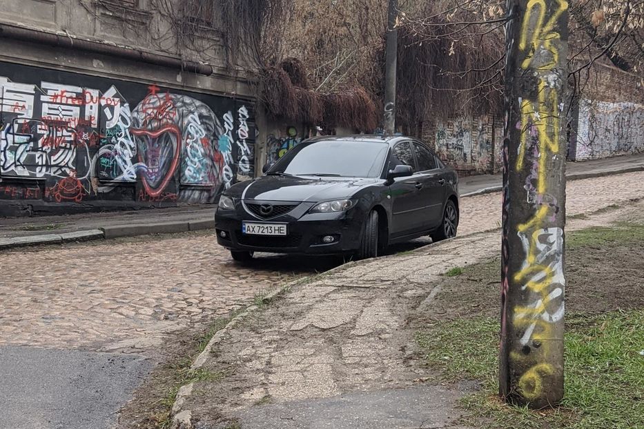 Продам Mazda 3 Base 2008 года в Харькове