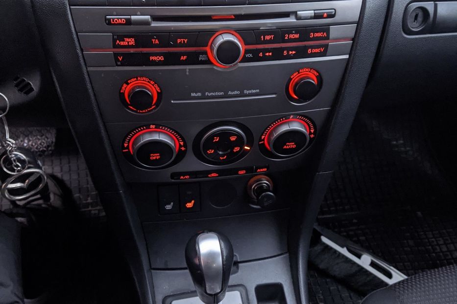 Продам Mazda 3 Base 2008 года в Харькове