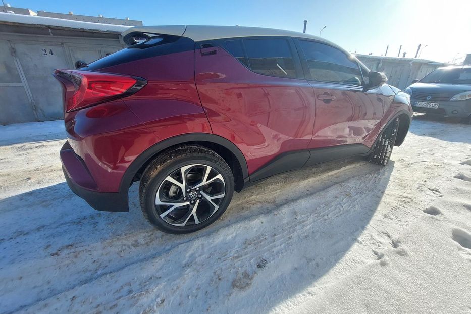 Продам Toyota C-HR Автомат 2018 года в Киеве