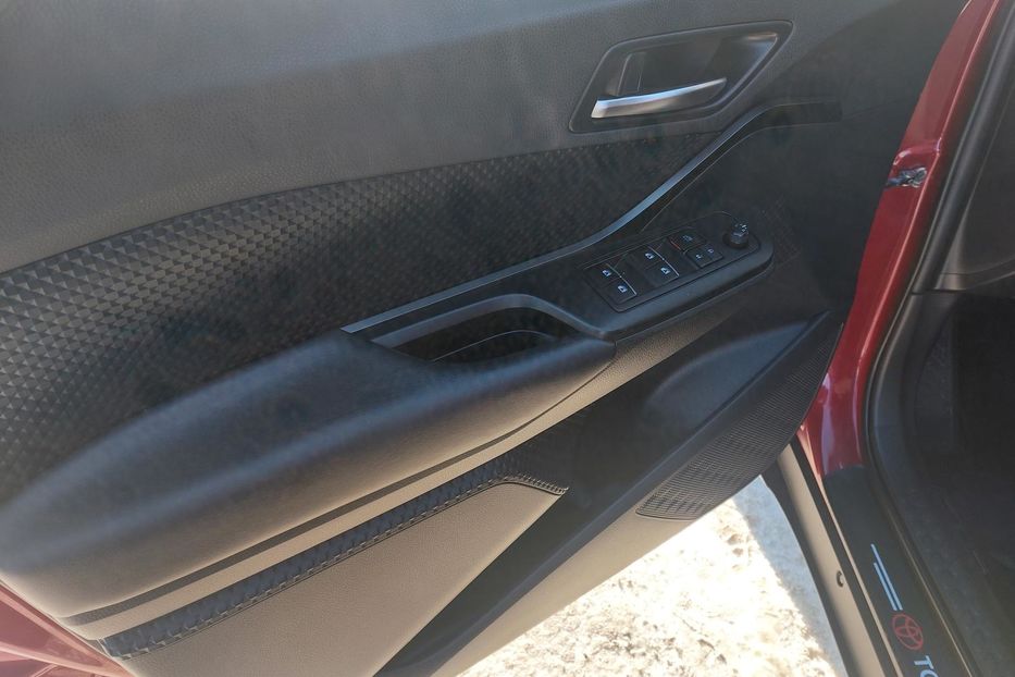 Продам Toyota C-HR Автомат 2018 года в Киеве