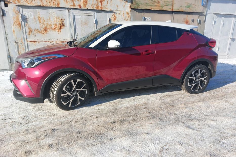 Продам Toyota C-HR Автомат 2018 года в Киеве