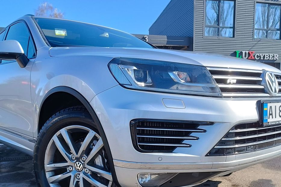 Продам Volkswagen Touareg 2015 года в г. Обухов, Киевская область