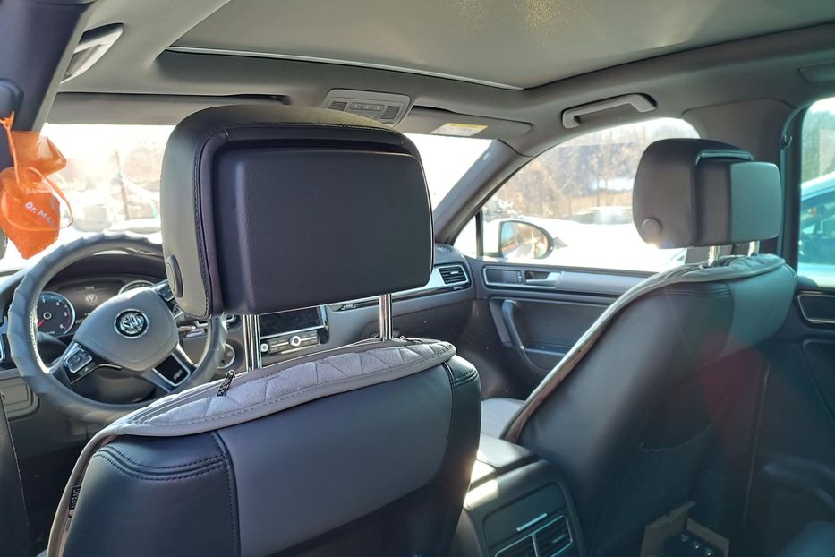 Продам Volkswagen Touareg 2015 года в г. Обухов, Киевская область