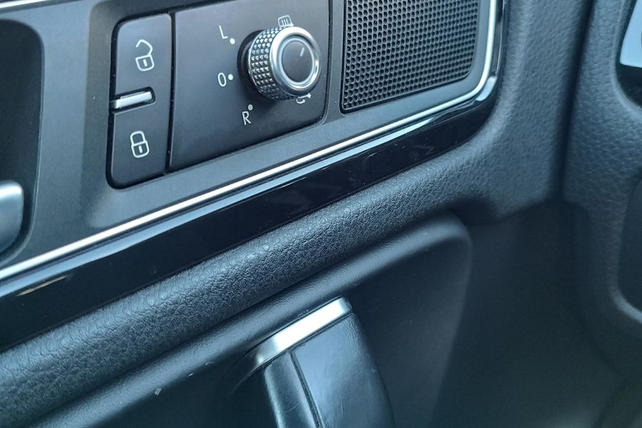Продам Volkswagen Touareg 2015 года в г. Обухов, Киевская область