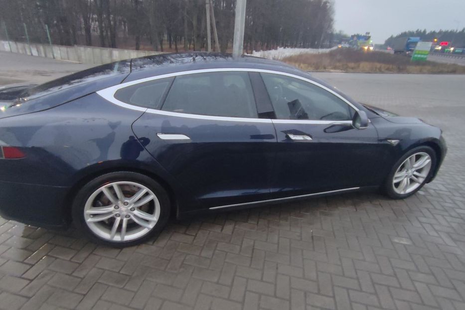 Продам Tesla Model S P85D 2015 года в Житомире