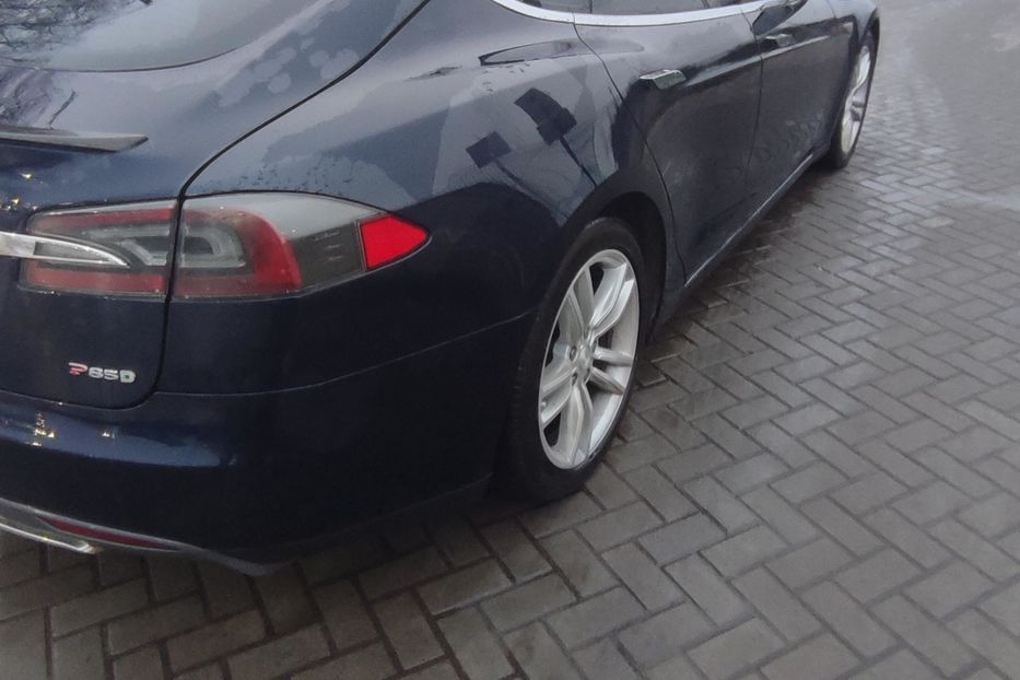 Продам Tesla Model S P85D 2015 года в Житомире