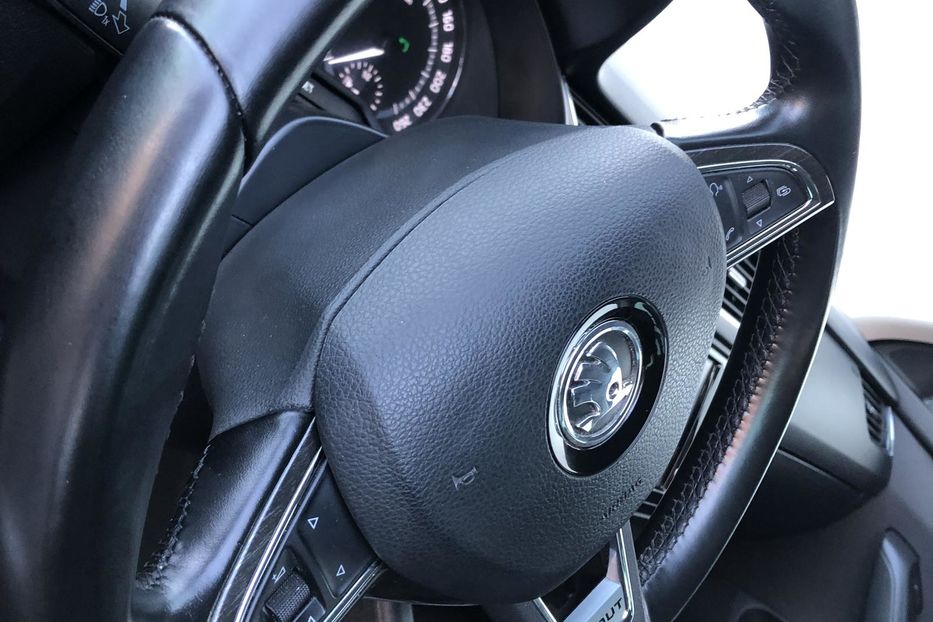 Продам Skoda Scout 2.0 TDI DSG (184 к.с.) 4х4 Ист 2015 года в Житомире