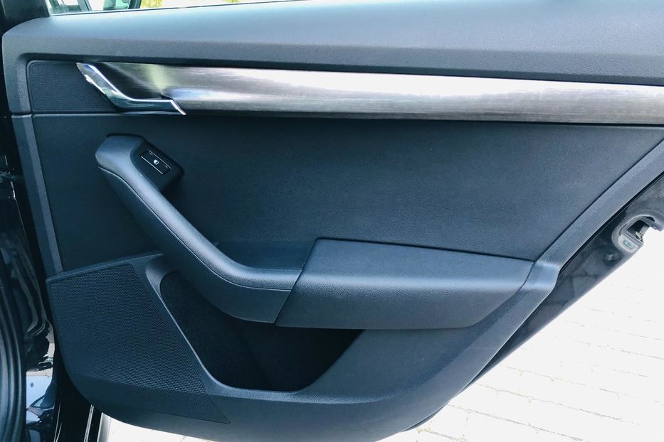 Продам Skoda Scout 2.0 TDI DSG (184 к.с.) 4х4 Ист 2015 года в Житомире