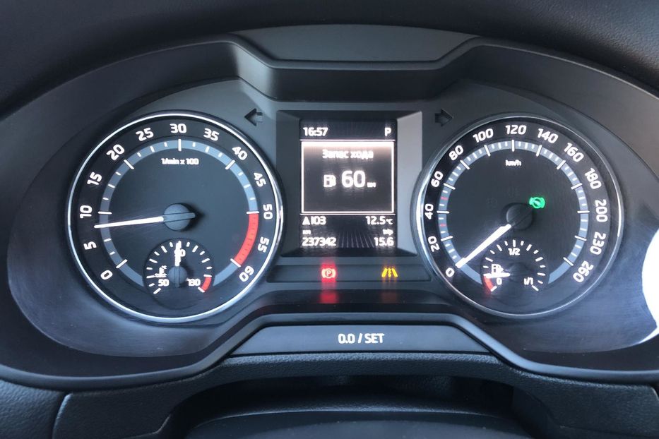 Продам Skoda Scout 2.0 TDI DSG (184 к.с.) 4х4 Ист 2015 года в Житомире