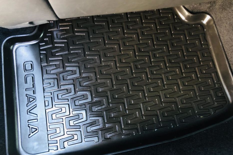 Продам Skoda Scout 2.0 TDI DSG (184 к.с.) 4х4 Ист 2015 года в Житомире