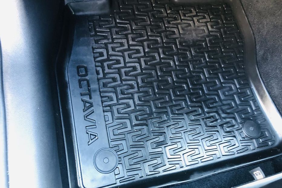 Продам Skoda Scout 2.0 TDI DSG (184 к.с.) 4х4 Ист 2015 года в Житомире