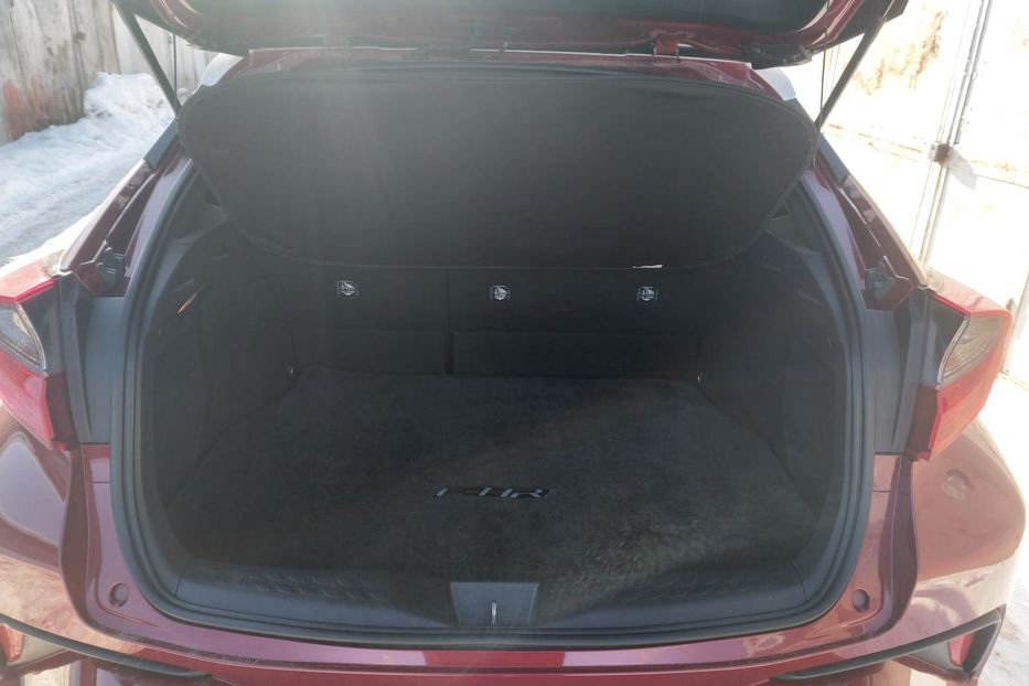 Продам Toyota C-HR Автомат 2018 года в Киеве