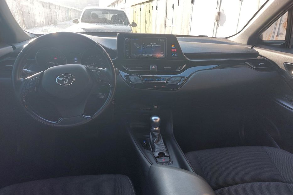 Продам Toyota C-HR Автомат 2018 года в Киеве