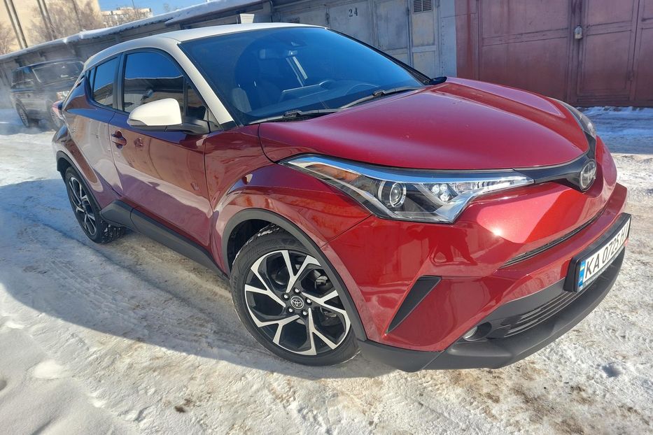 Продам Toyota C-HR Автомат 2018 года в Киеве