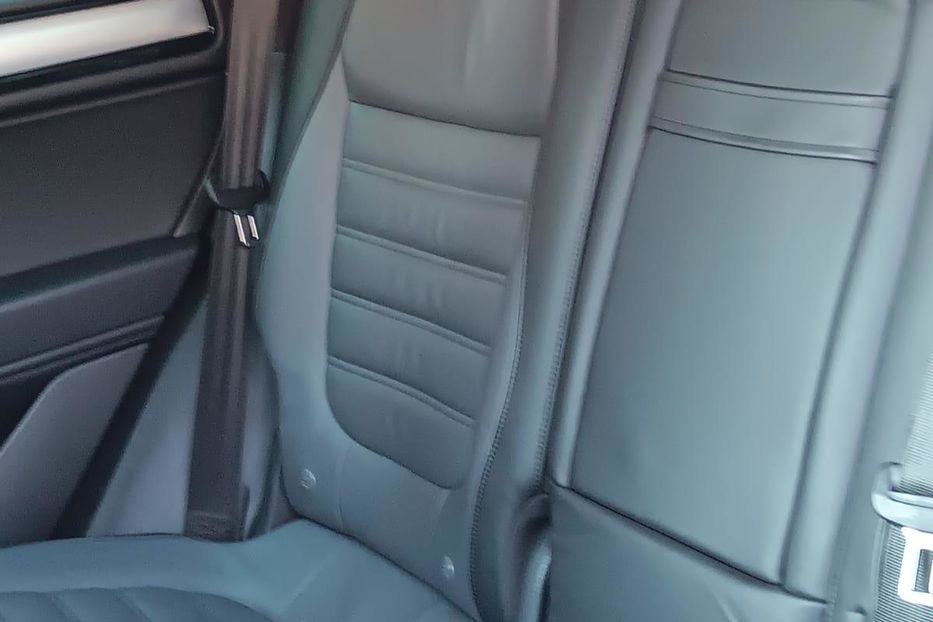 Продам Volkswagen Touareg 2015 года в г. Обухов, Киевская область