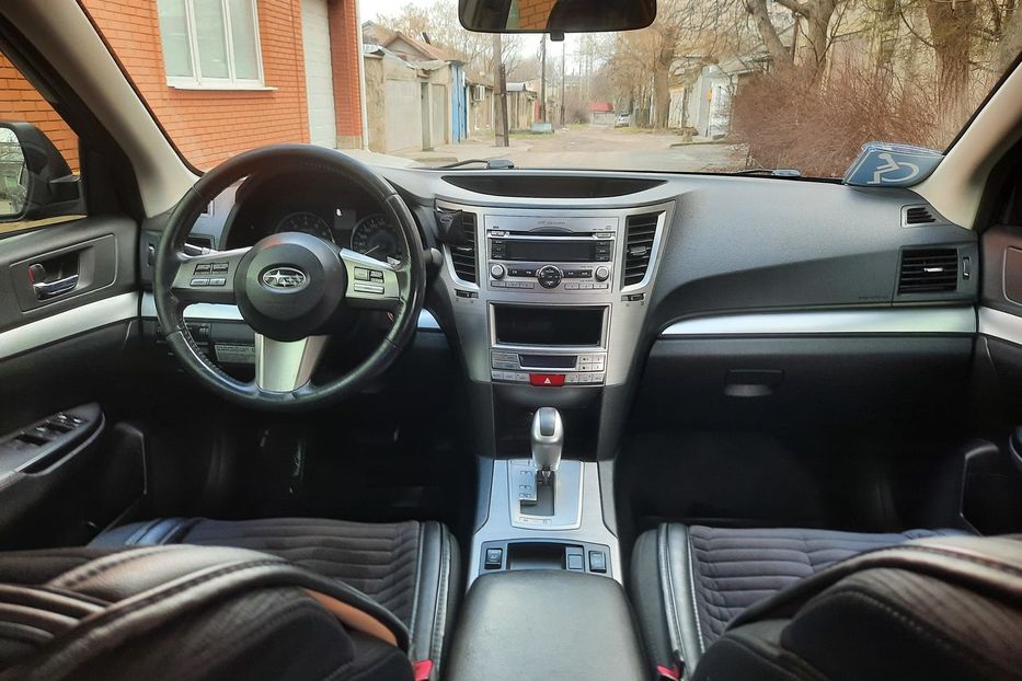 Продам Subaru Legacy газ/бензин 2010 года в Одессе