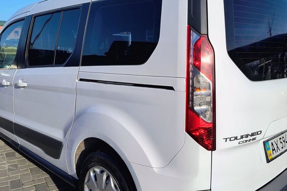 Продам Ford Tourneo Connect пасс. 2013 года в Полтаве
