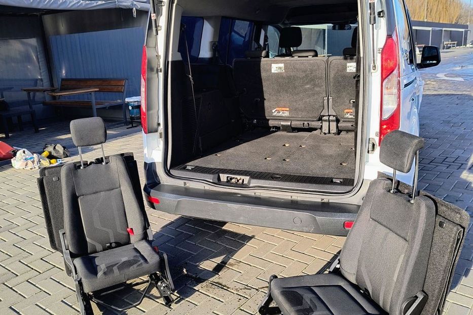 Продам Ford Tourneo Connect пасс. 2013 года в Полтаве