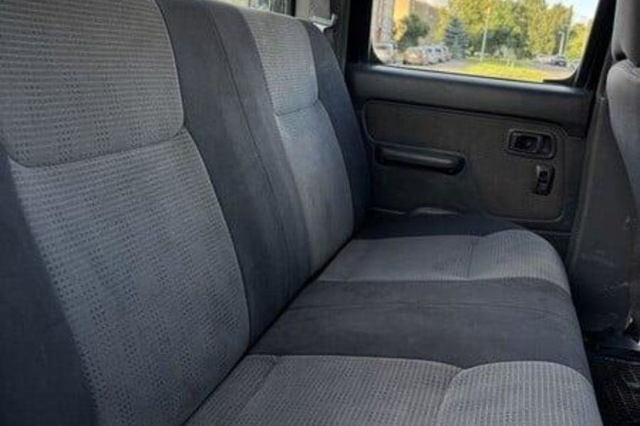 Продам Nissan Navara 2005 года в Харькове