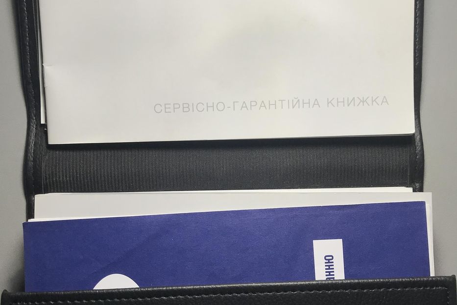 Продам Volvo XC60 2.0 дизель D3 (150 к.с.)  2016 года в Киеве