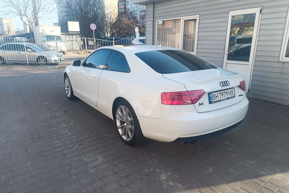Продам Audi A5 2012 года в Одессе