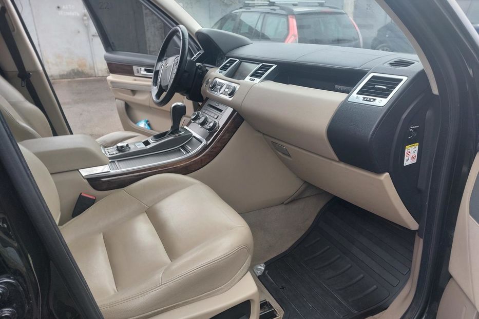 Продам Land Rover Range Rover Sport Автомат 2011 года в Киеве