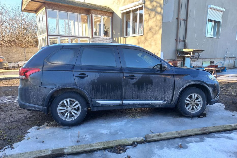 Продам Mitsubishi Outlander 2017 года в Харькове