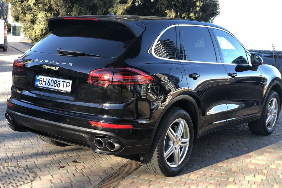 Продам Porsche Cayenne Plug-in Hybrid.Расход 5,6. 2015 года в Одессе