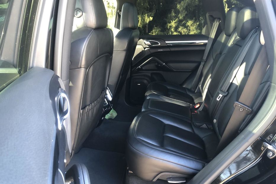 Продам Porsche Cayenne Plug-in Hybrid.Расход 5,6. 2015 года в Одессе