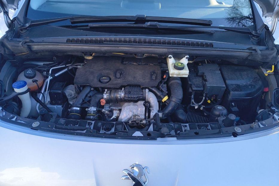 Продам Peugeot 3008 2013 года в Киеве