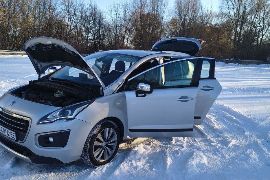 Продам Peugeot 3008 2013 года в Киеве