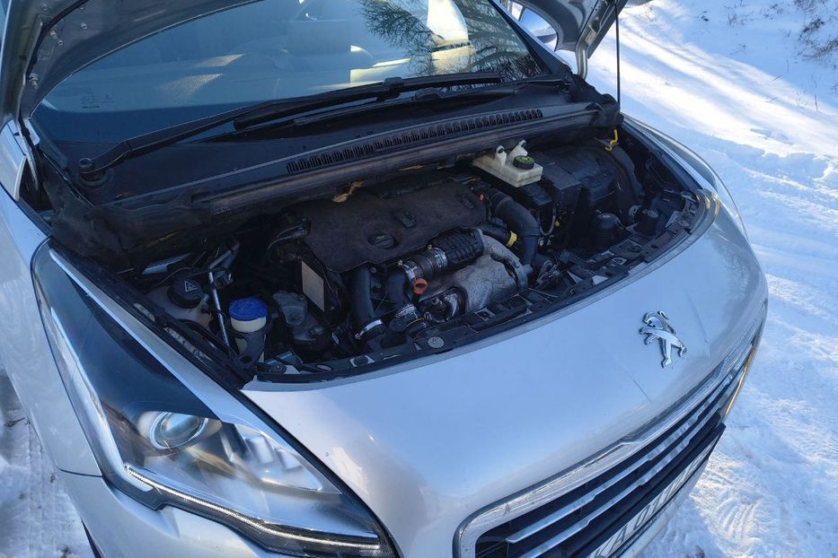Продам Peugeot 3008 2013 года в Киеве