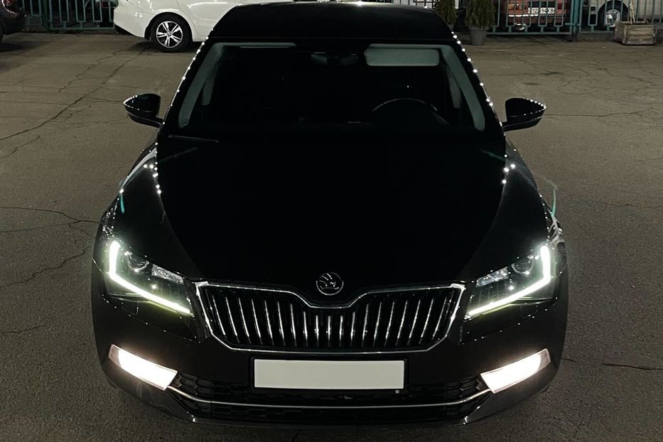 Продам Skoda Superb 2017 года в Киеве