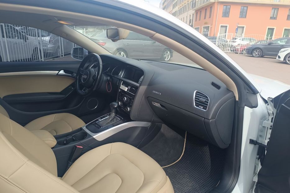 Продам Audi A5 Купе 2012 года в Одессе