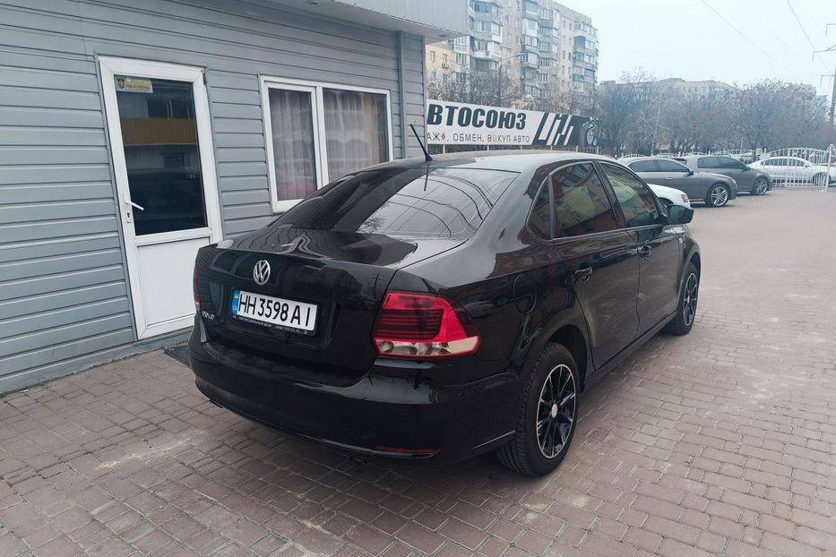 Продам Volkswagen Polo 1.6 2015 года в Одессе
