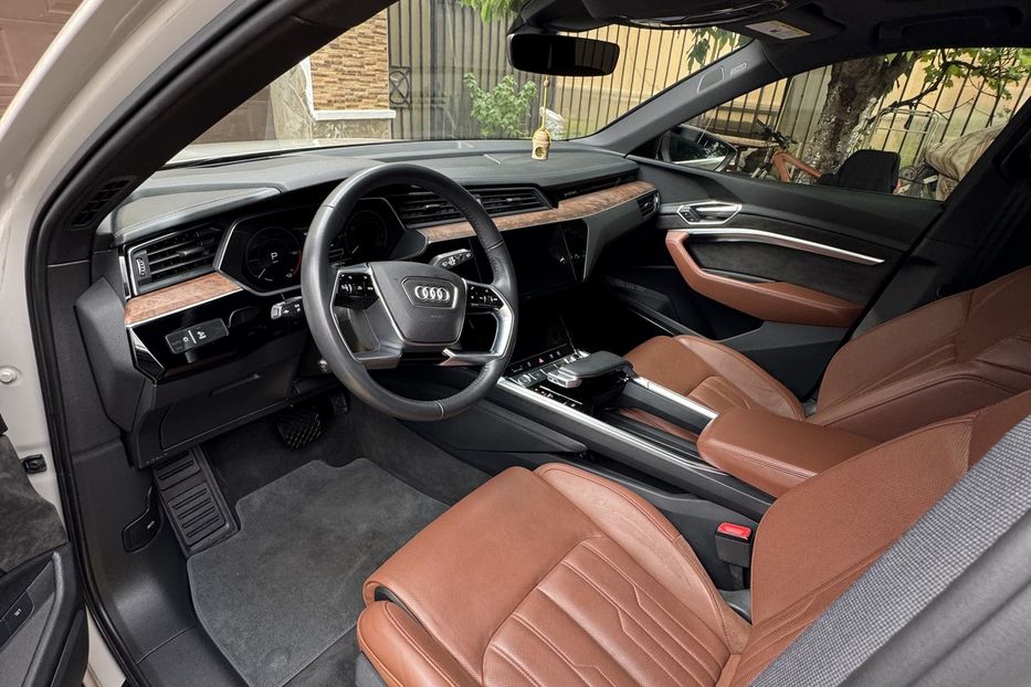 Продам Audi E-Tron 2019 года в Одессе