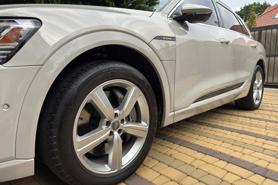 Продам Audi E-Tron 2019 года в Одессе