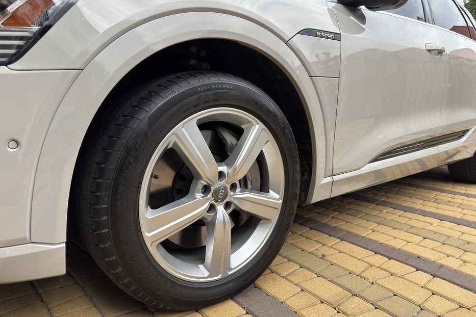 Продам Audi E-Tron 2019 года в Одессе