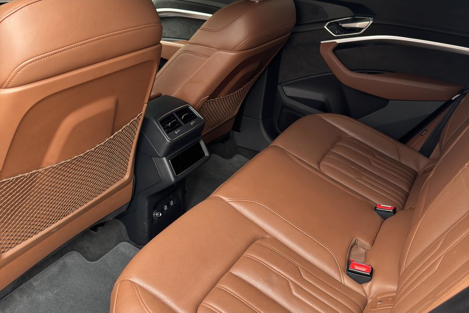 Продам Audi E-Tron 2019 года в Одессе