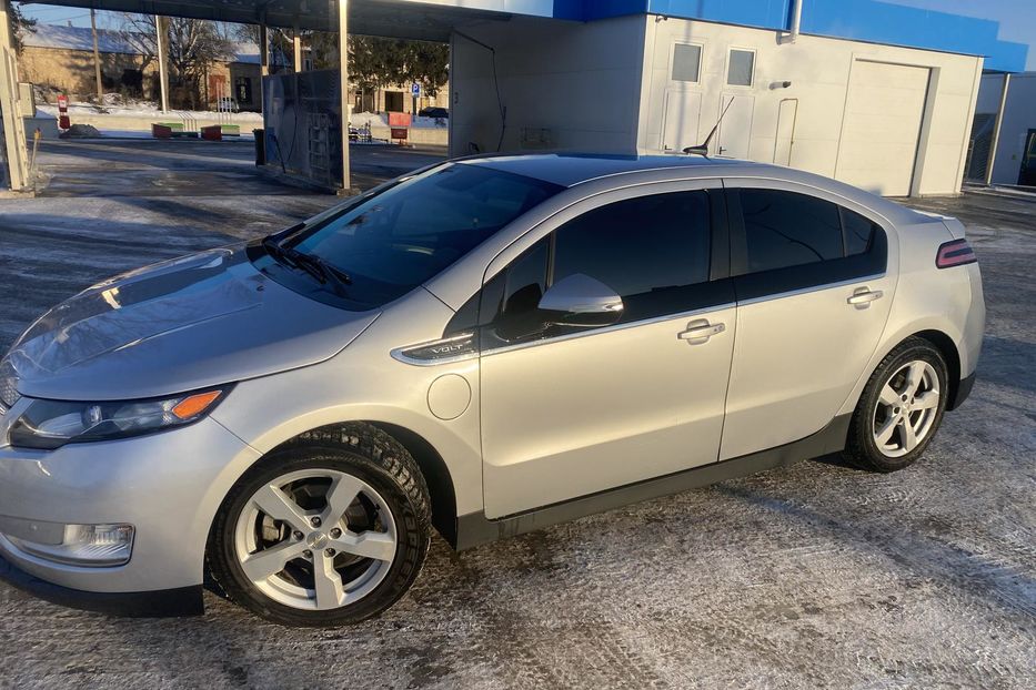 Продам Chevrolet Volt 2014 года в г. Ромны, Сумская область