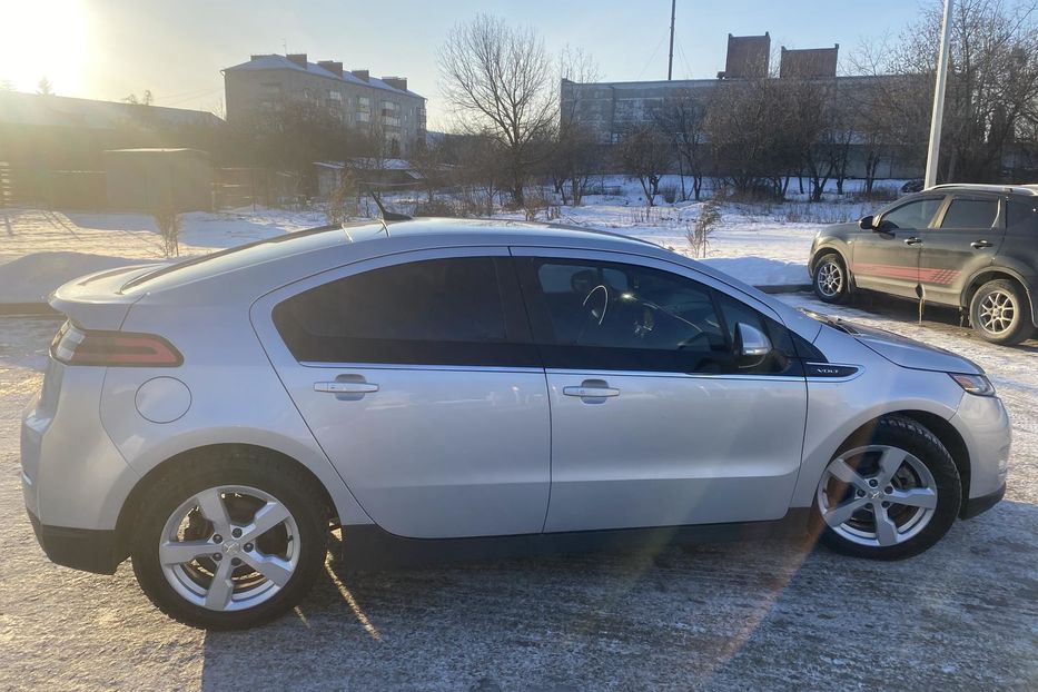 Продам Chevrolet Volt 2014 года в г. Ромны, Сумская область