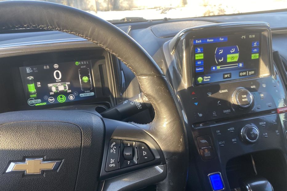 Продам Chevrolet Volt 2014 года в г. Ромны, Сумская область