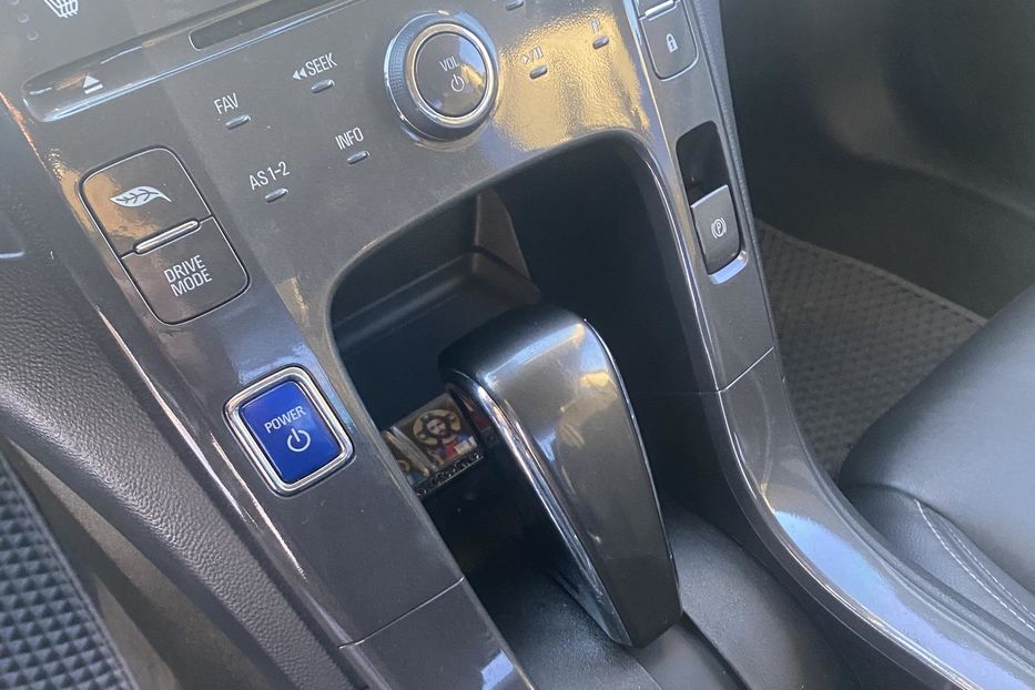 Продам Chevrolet Volt 2014 года в г. Ромны, Сумская область