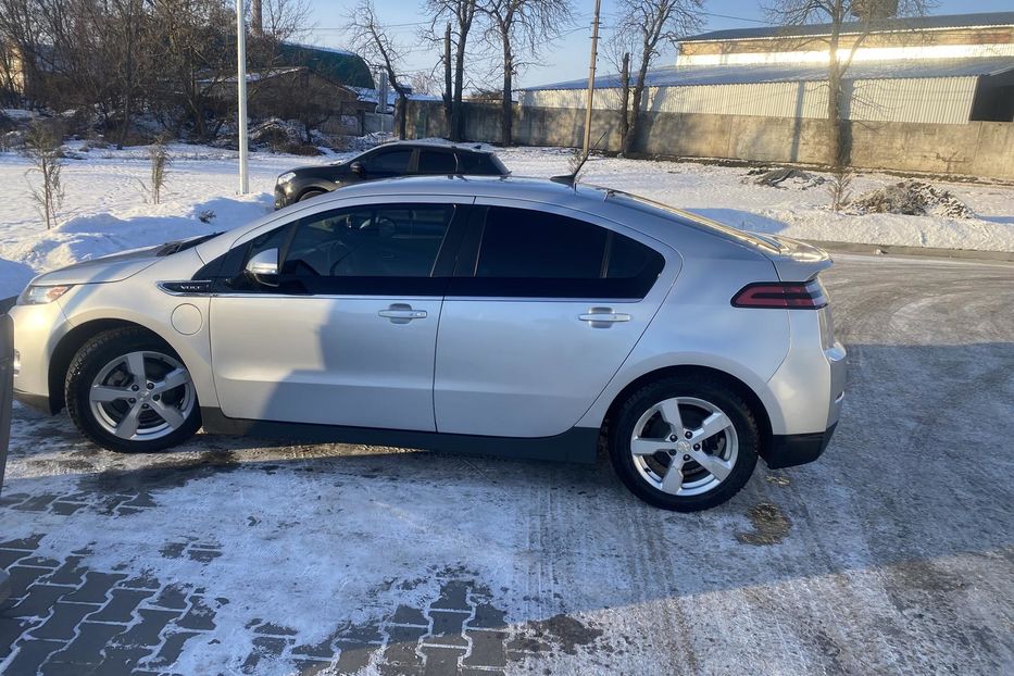 Продам Chevrolet Volt 2014 года в г. Ромны, Сумская область