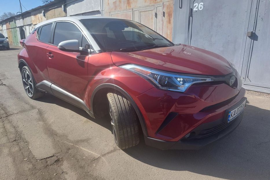 Продам Toyota C-HR Автомат 2018 года в Киеве