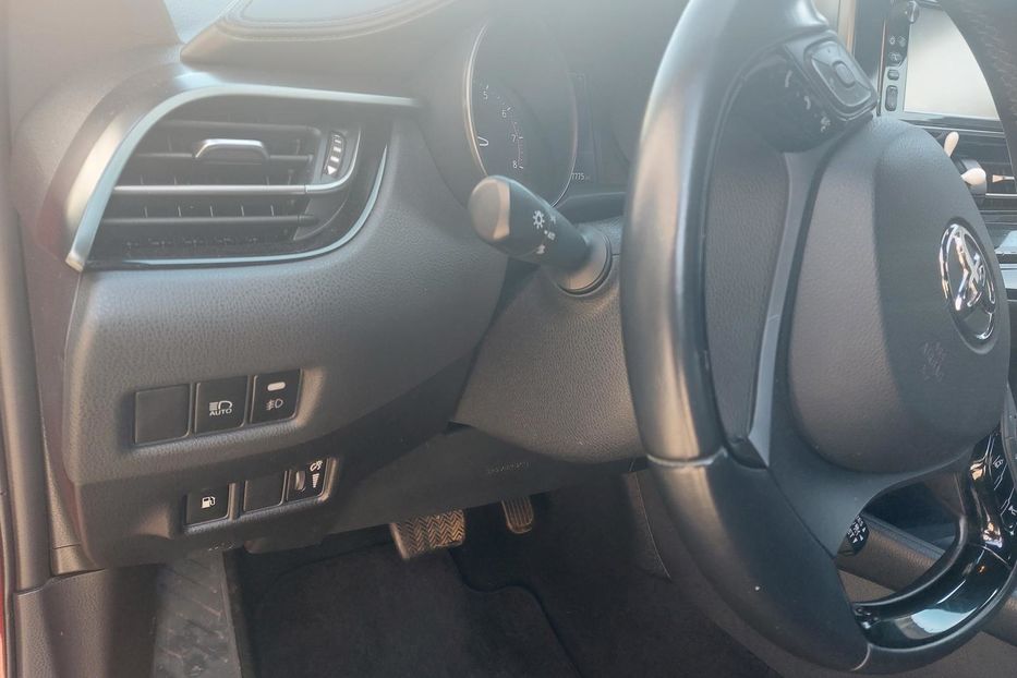 Продам Toyota C-HR Автомат 2018 года в Киеве