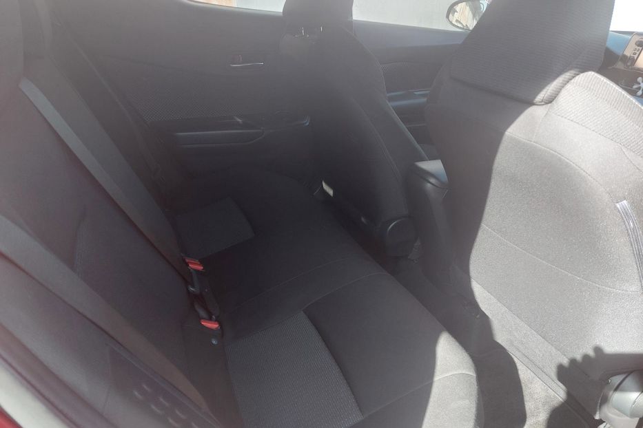 Продам Toyota C-HR Автомат 2018 года в Киеве